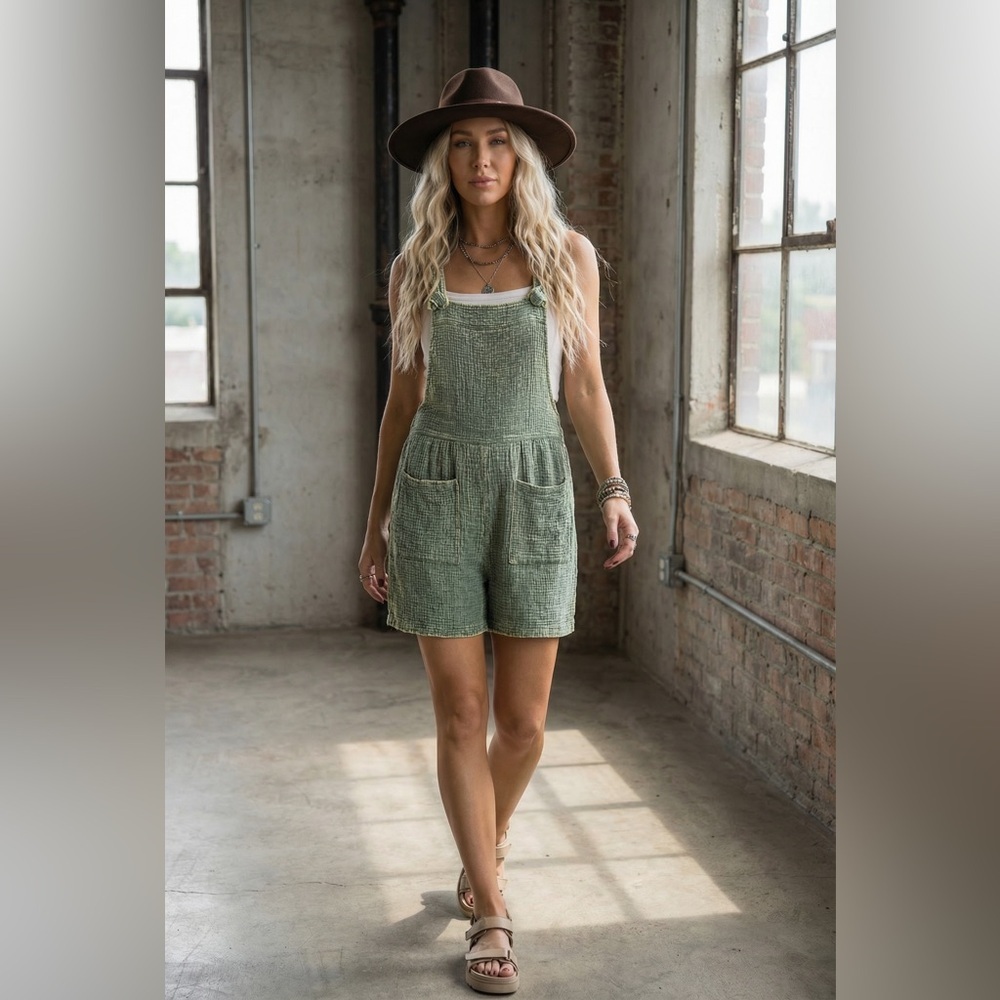 NWT Textured Gauze Washed Jade Knot Strap Jumper Overalls Shortalls Romper - Picture 3 of 4